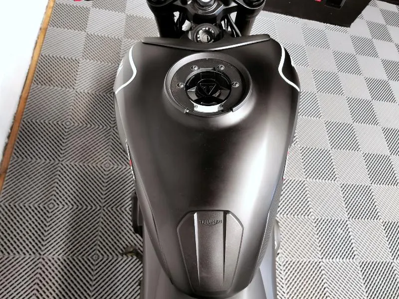 TRIDENT 660