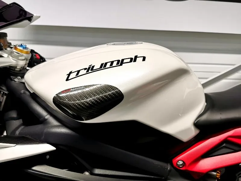 DAYTONA  675 R