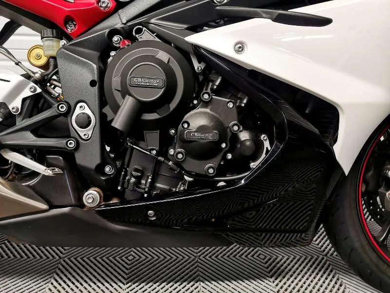 DAYTONA  675 R
