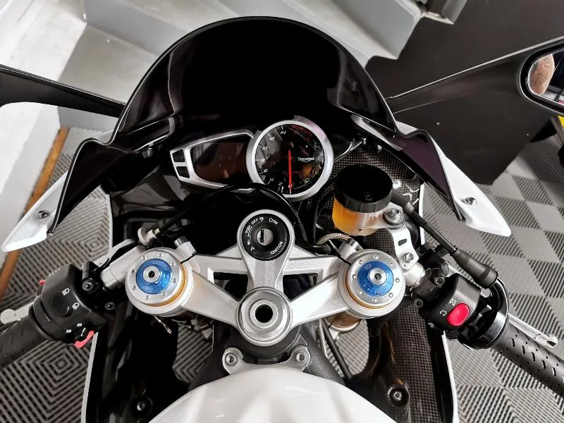DAYTONA  675 R