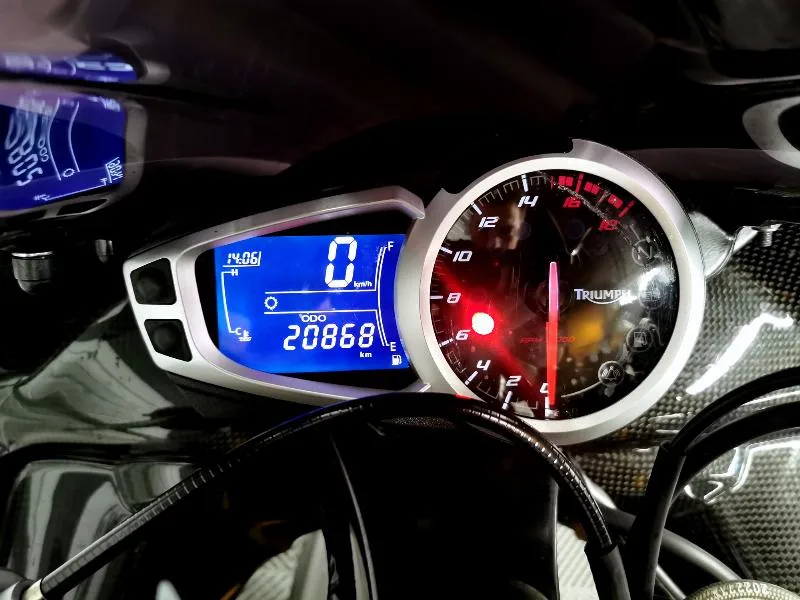 DAYTONA  675 R