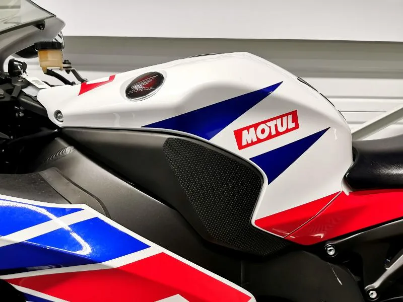 CBR 1000 RR FIREBLADE  HRC