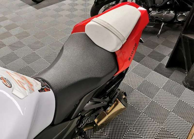 Z 1000