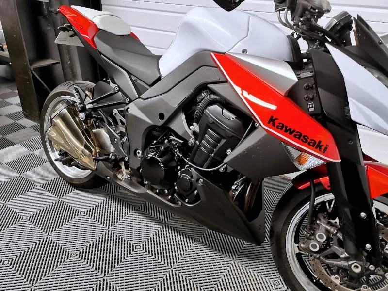 Z 1000