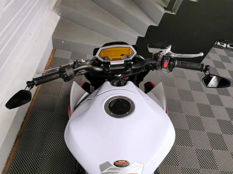 Z 1000