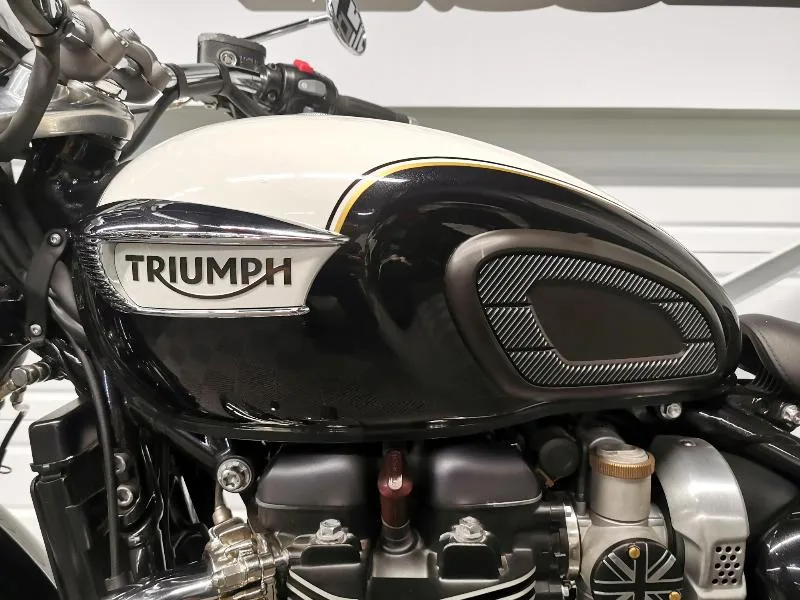 BONNEVILLE SPEEDMASTER 1200