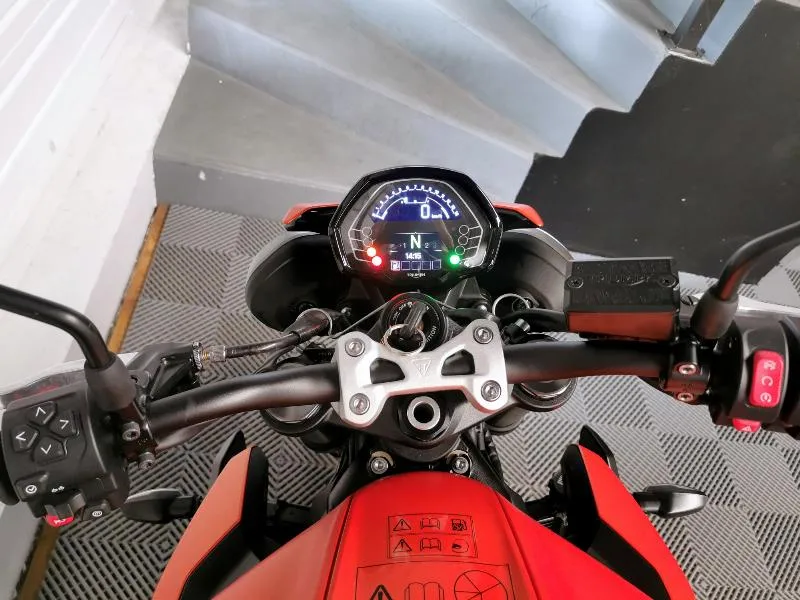 STREET TRIPLE 765 R