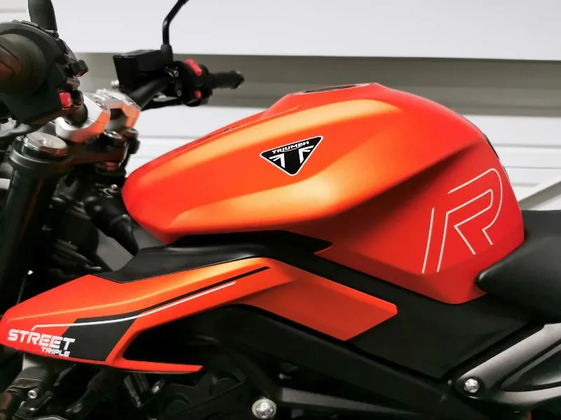STREET TRIPLE 765 R