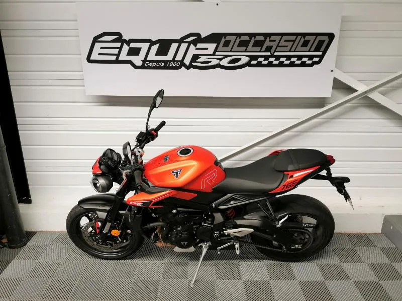 STREET TRIPLE 765 R