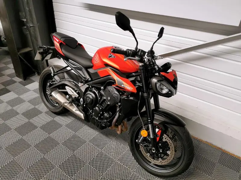 STREET TRIPLE 765 R