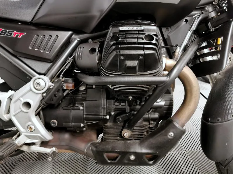 V85 TT 850