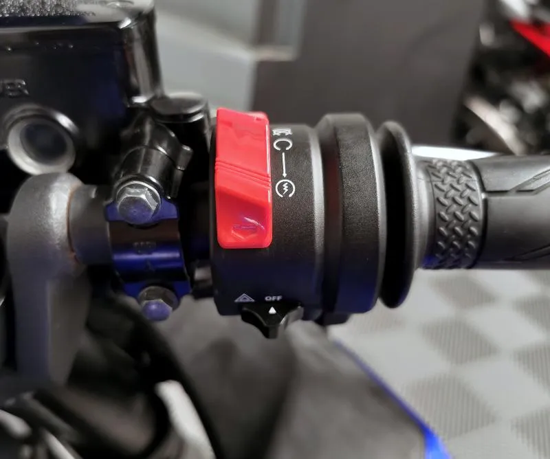 YZFR3