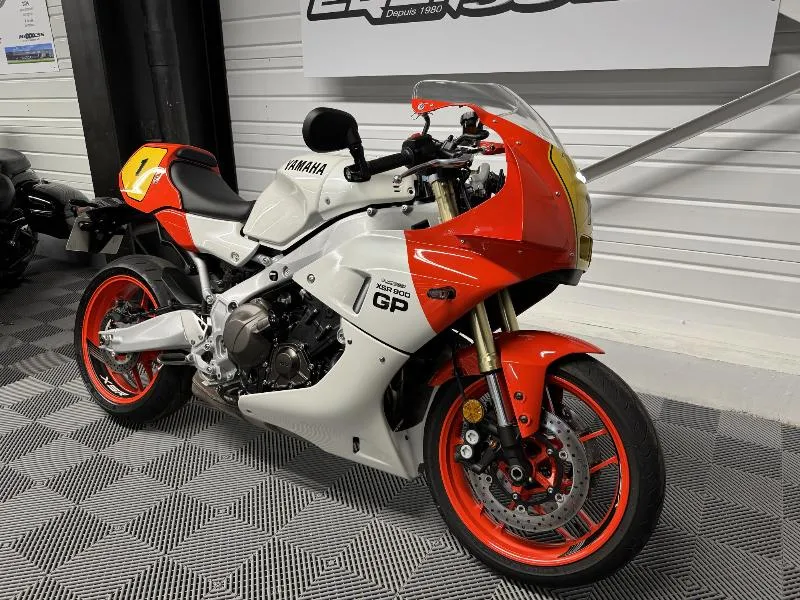 XSR 900 GP