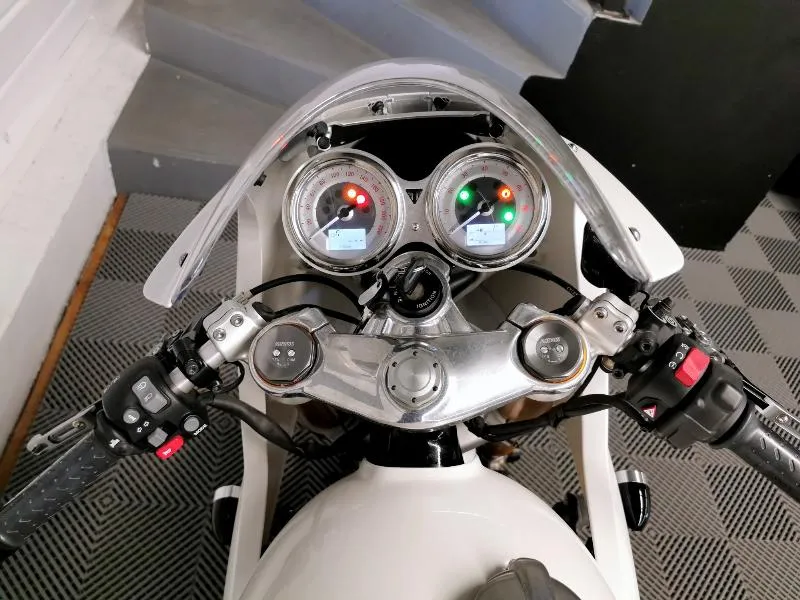 THRUXTON 1200 R