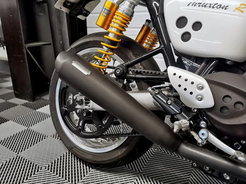 THRUXTON 1200 R