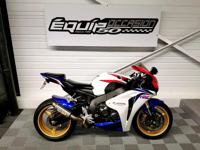 CBR 1000 R
