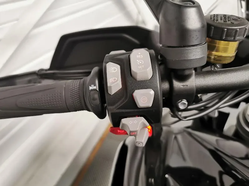 TIGER 1200 GT EXPLORER
