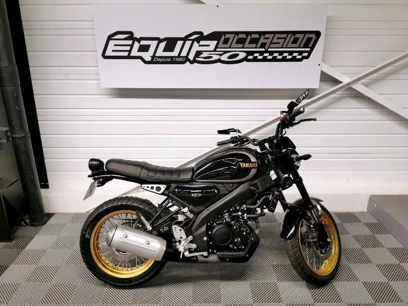 XSR 125 Legacy