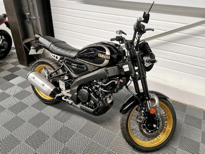 XSR 125 Legacy