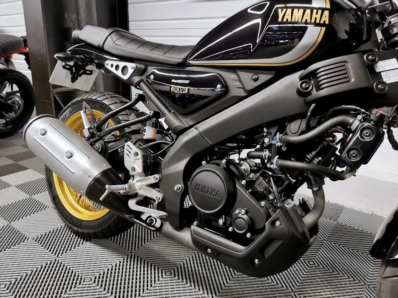 XSR 125 Legacy
