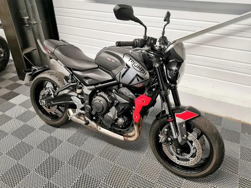 TRIDENT 660