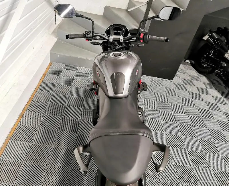 TRIDENT 660