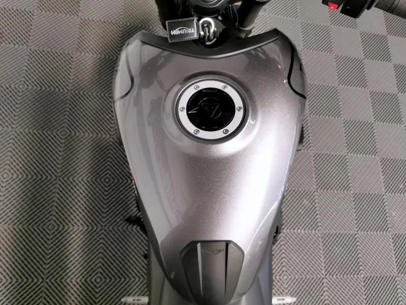 TRIDENT 660