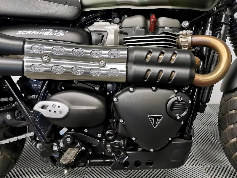 STREET SCRAMBLER  900