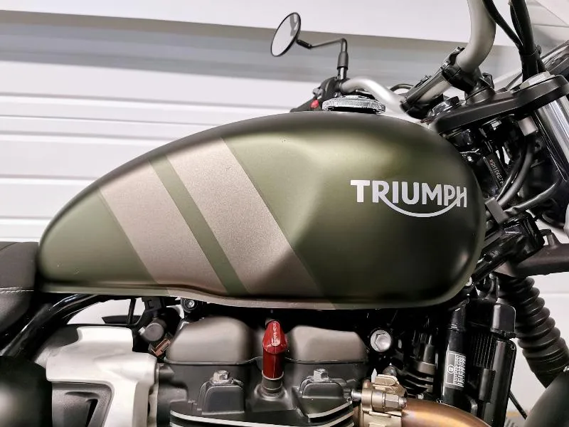 STREET SCRAMBLER  900