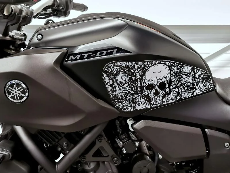MT07