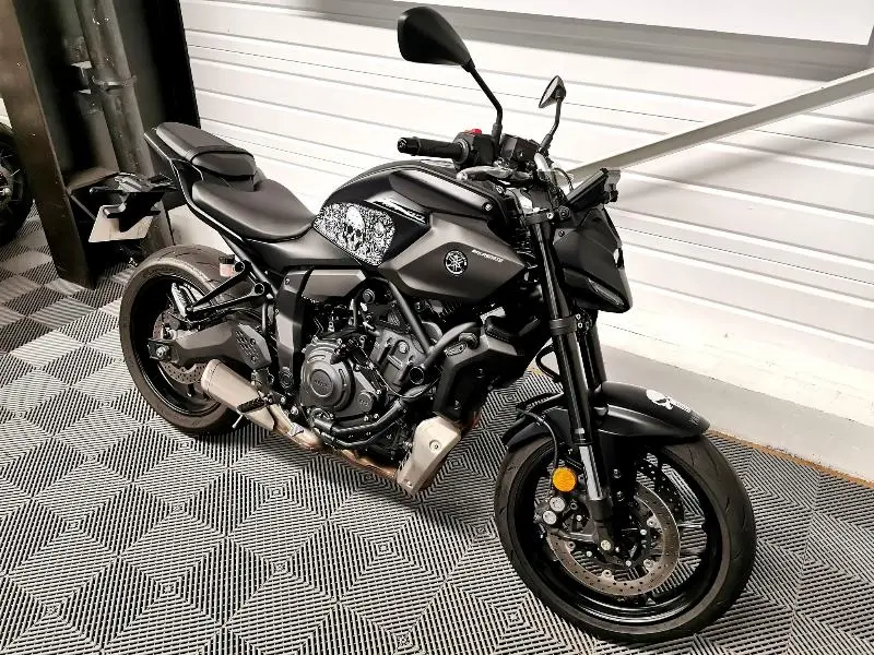 MT07