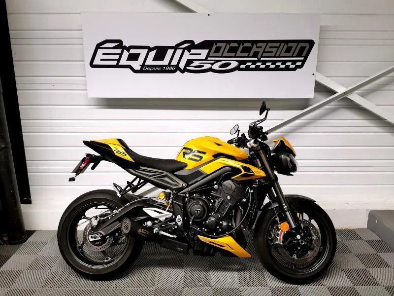 STREET TRIPLE 765 RS