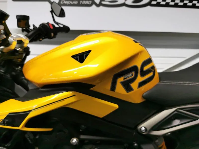 STREET TRIPLE 765 RS