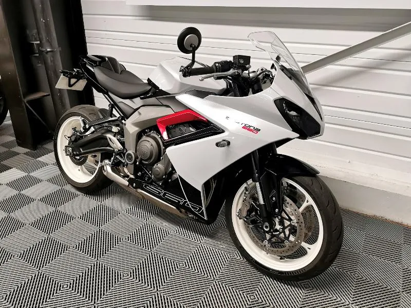 	DAYTONA 660
