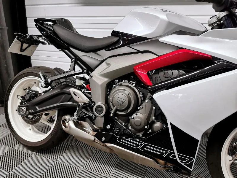 	DAYTONA 660