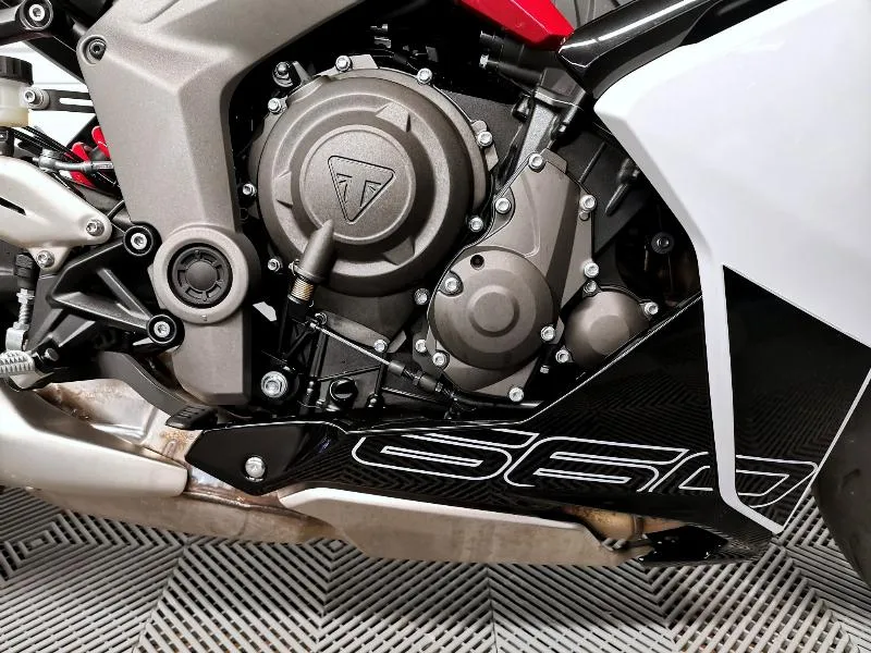 	DAYTONA 660