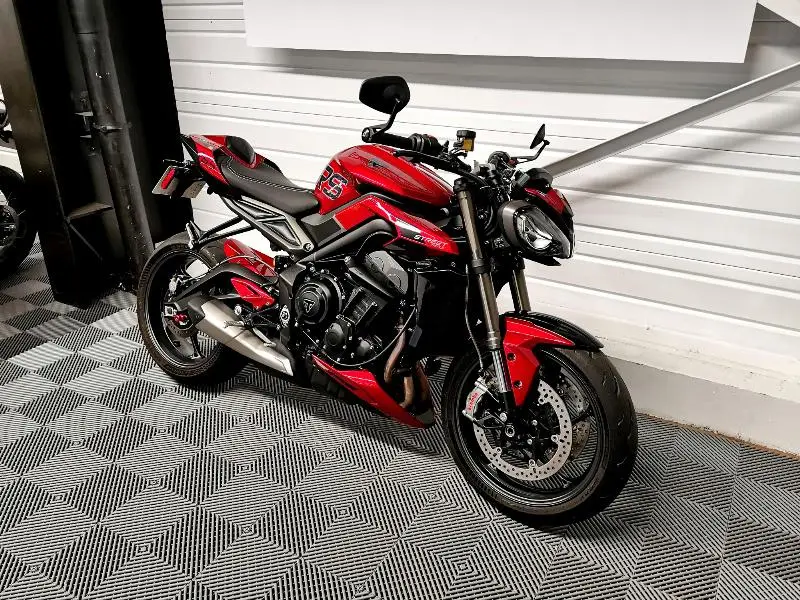 STREET TRIPLE 765 RS