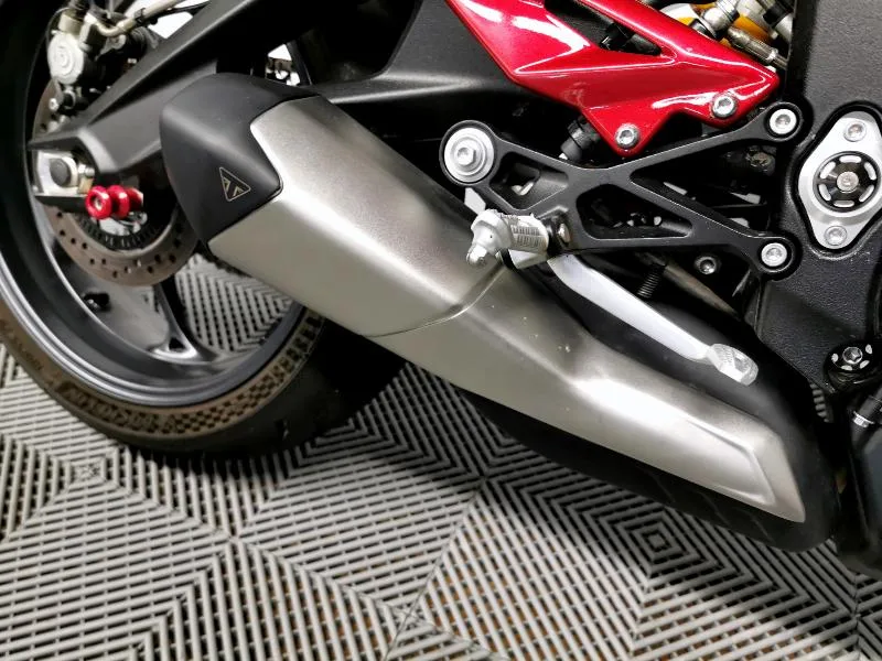 STREET TRIPLE 765 RS