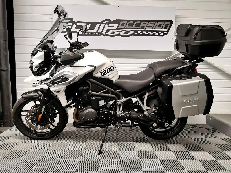 TIGER 1200 EXPLORER XRT