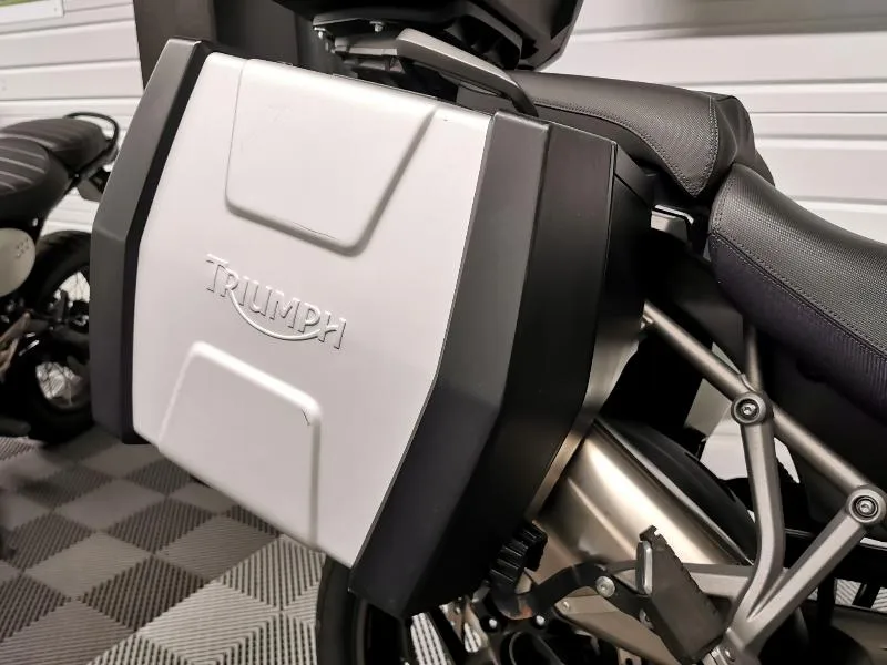 TIGER 1200 EXPLORER XRT