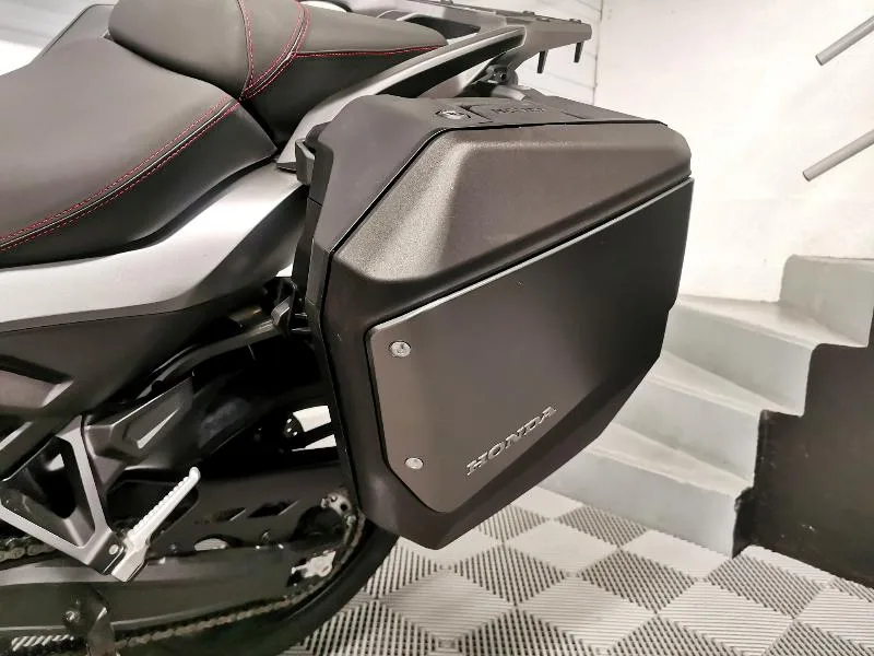NT 1100