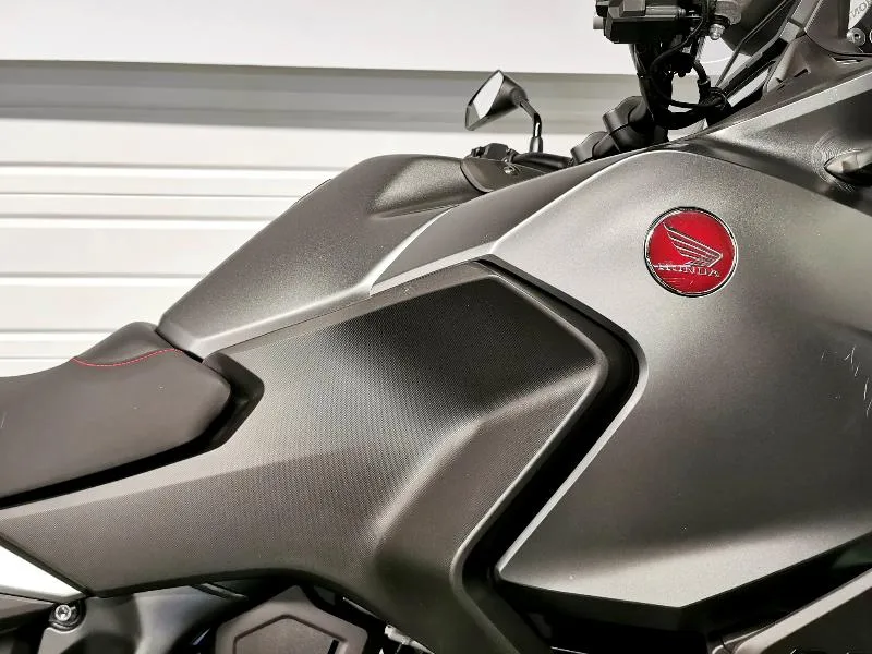 NT 1100