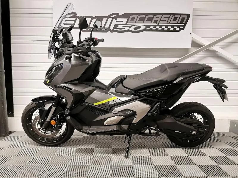 XADV 750 DCT