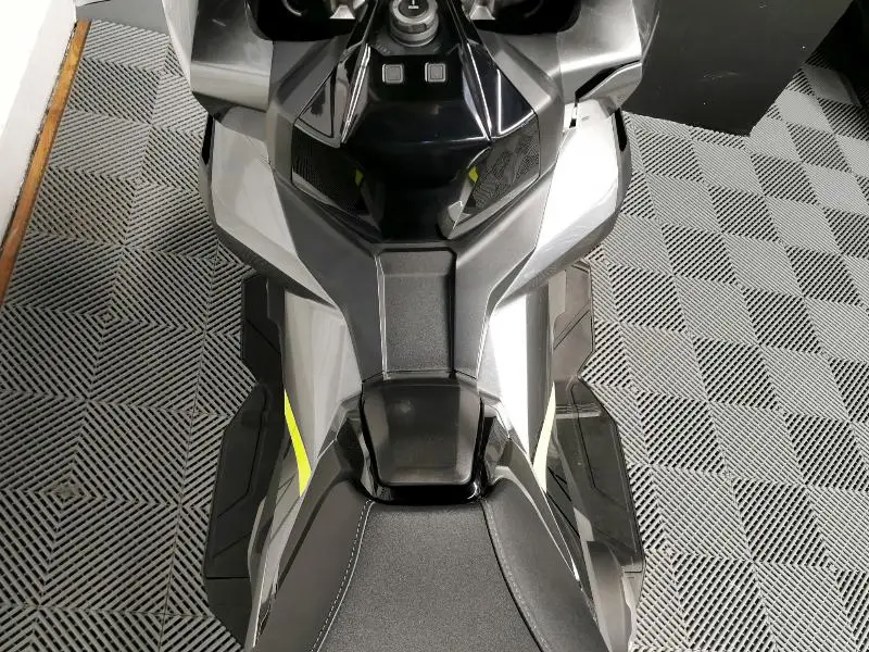XADV 750 DCT