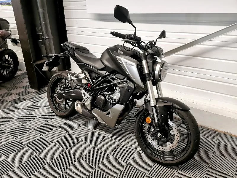 CB 125R Neo Sport Café