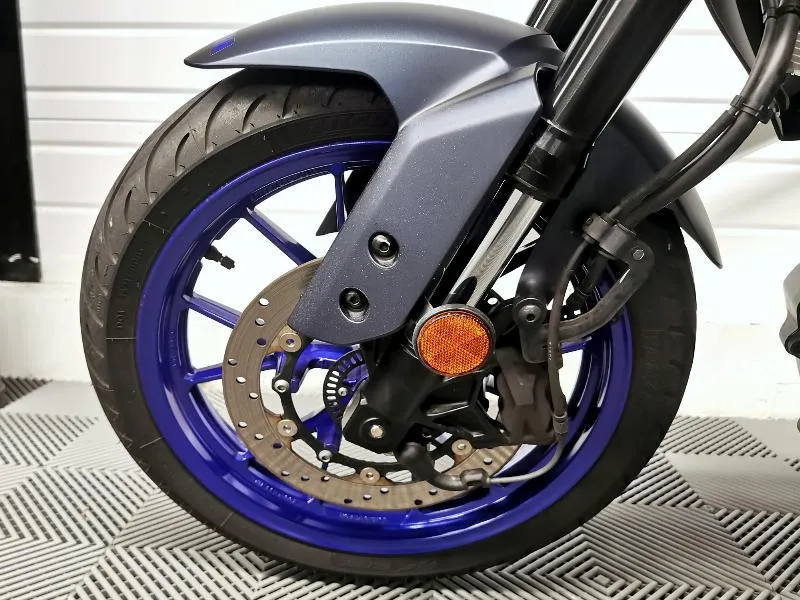 MT125 ABS