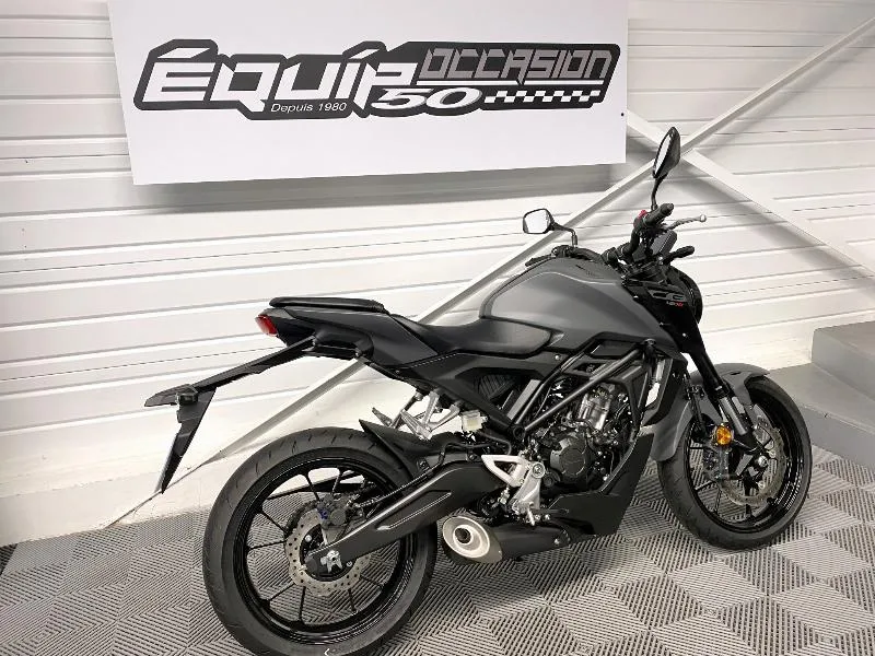 CB 125R Neo Sport Café