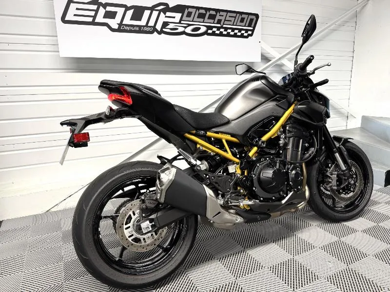 Z 900