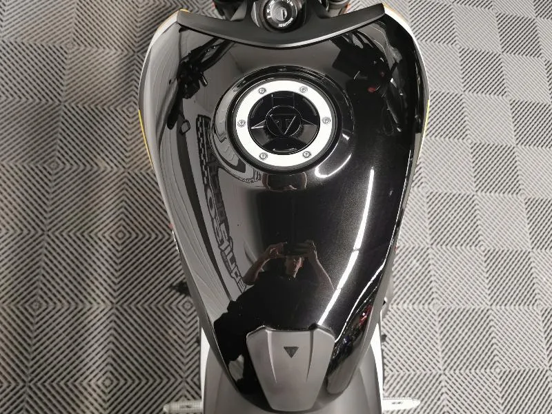 TRIDENT 660