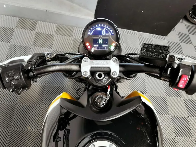 TRIDENT 660